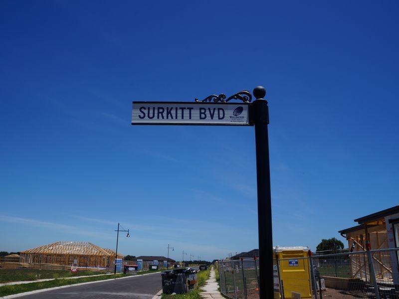 8 Surkitt Boulevard, Sale VIC 3850