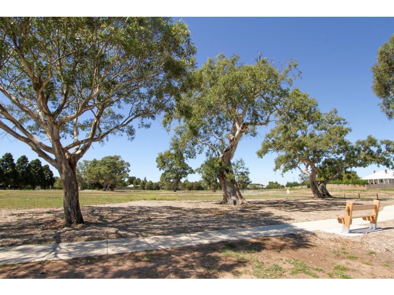 Lot 157 (1 Burraginnin Close, Sale VIC 3850