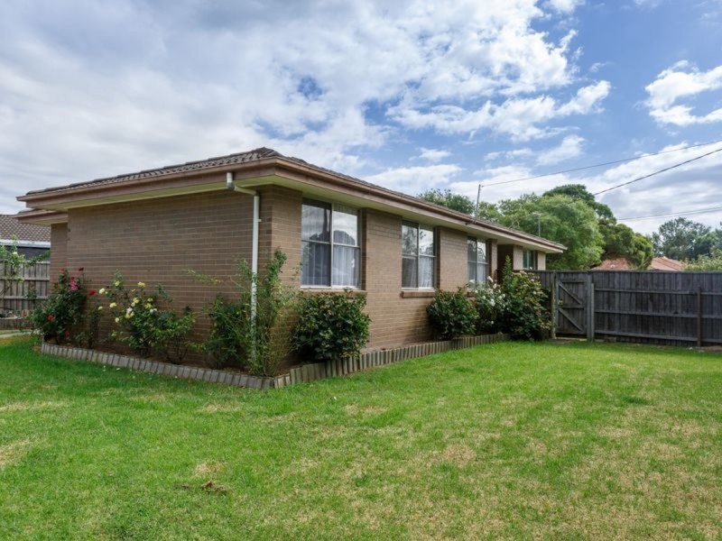10 Treloar Street, Sale VIC 3850