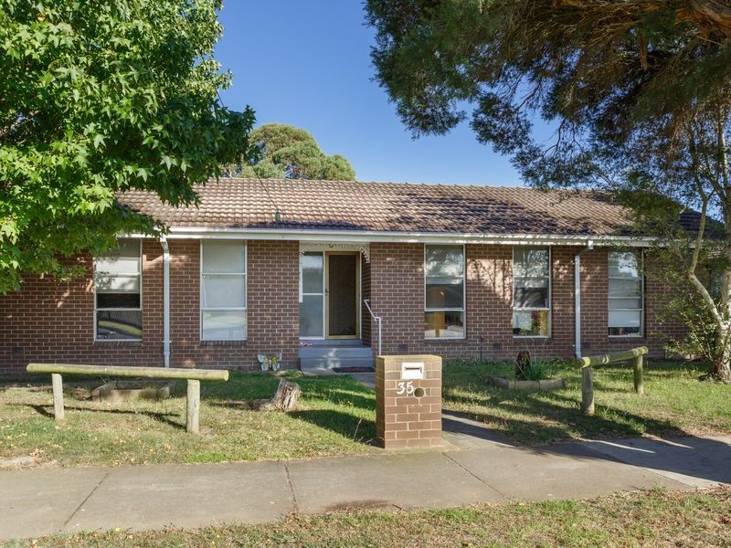 35 McLachlan Street, Sale VIC 3850
