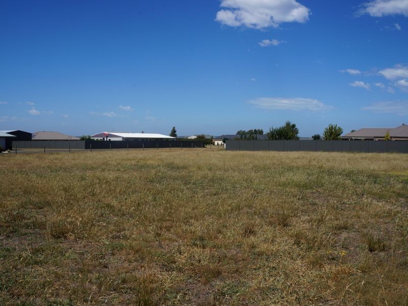 3 Wren Court, Sale VIC 3850