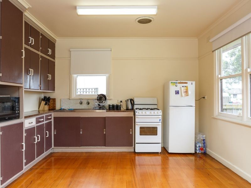 23 Leslie Street, Sale VIC 3850