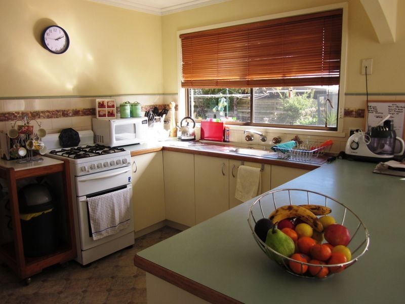 11 Davis Street, Stratford VIC 3862