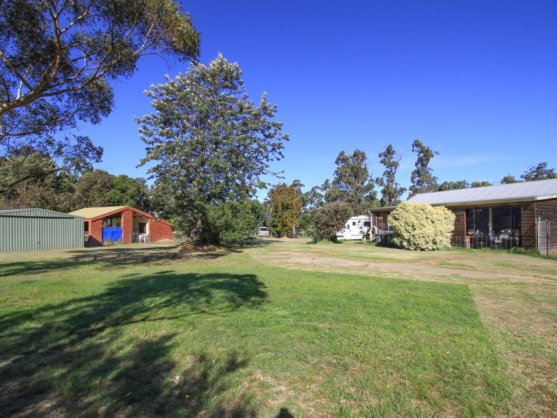 38 Hunter Road, Stratford VIC 3862