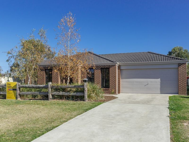 3 Gilchrist Court, Stratford VIC 3862