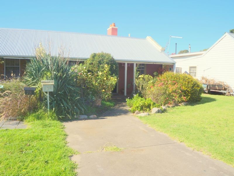 76 Thomson Street, Sale VIC 3850