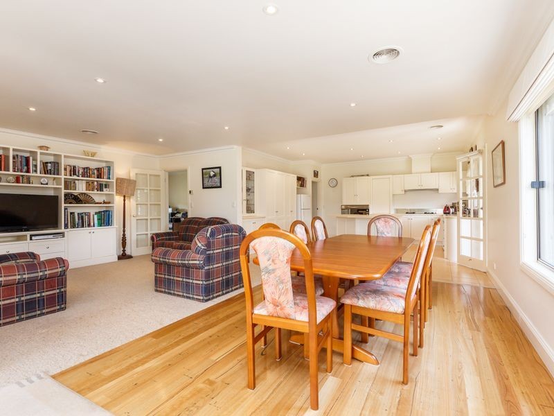 16 Lansdowne Street, Sale VIC 3850