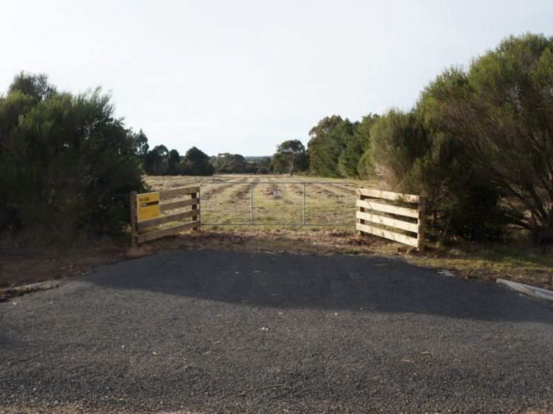 44 Hampton Court, Longford VIC 3851