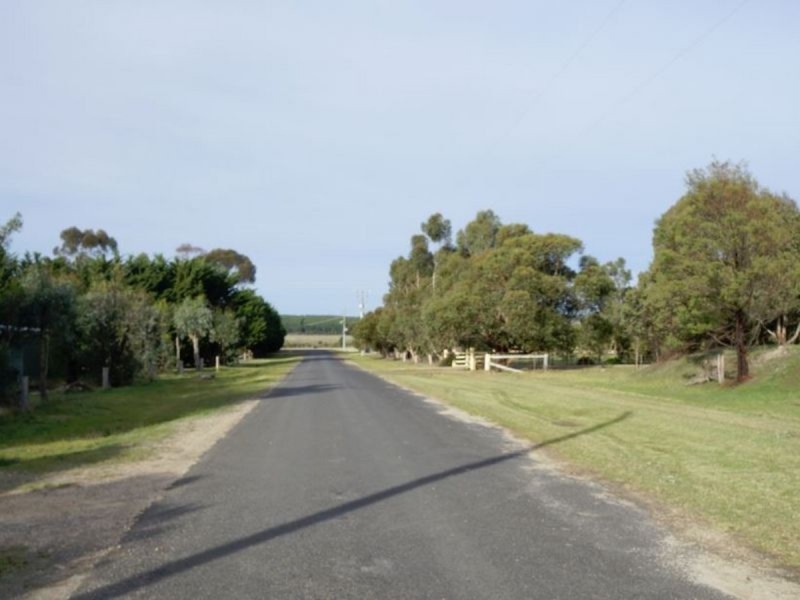 44 Hampton Court, Longford VIC 3851