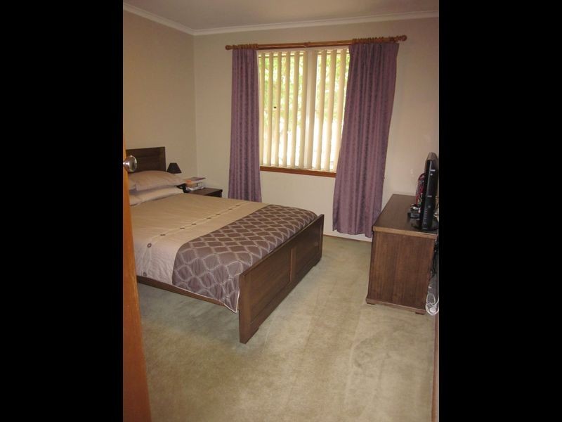 4 Overend Crescent, Sale VIC 3850