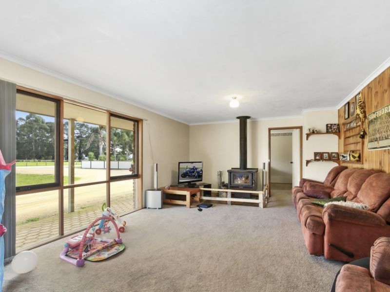 11 Boggy Creek Road, Longford VIC 3851