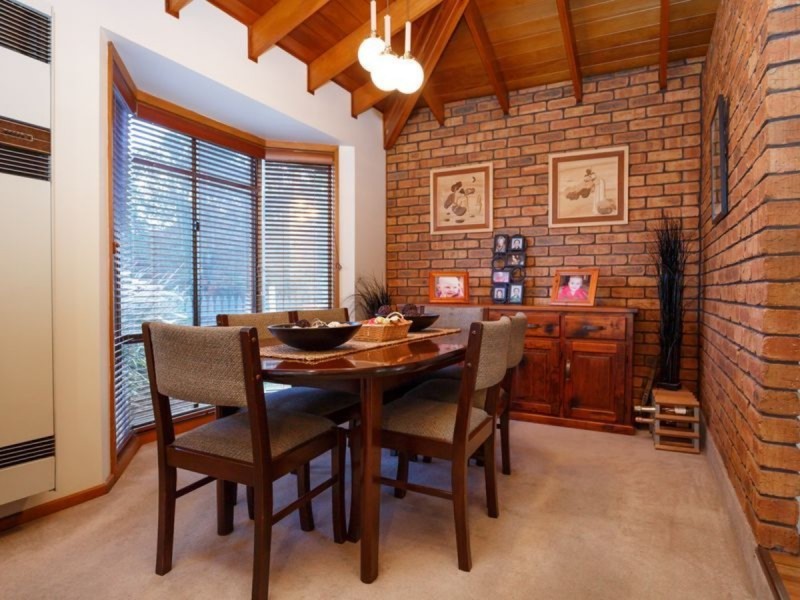 34 Helen Crescent, Sale VIC 3850