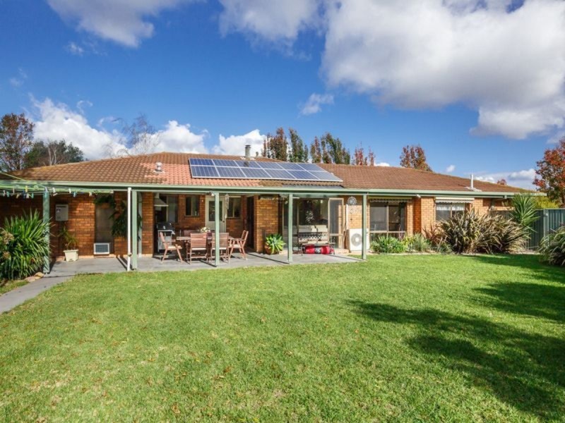 34 Helen Crescent, Sale VIC 3850
