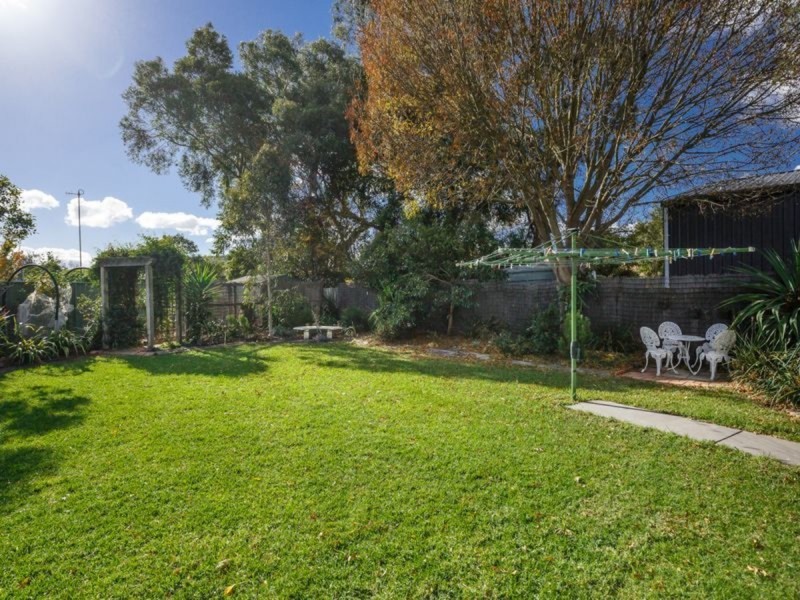 34 Helen Crescent, Sale VIC 3850