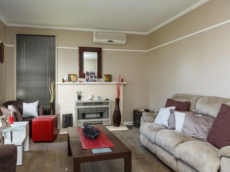 27 Howard Street, Sale VIC 3850