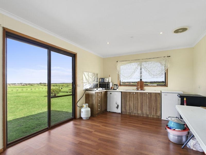 44 Panorama Drive, Seaspray VIC 3851