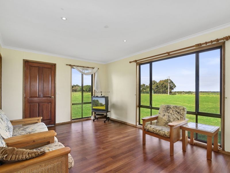 44 Panorama Drive, Seaspray VIC 3851