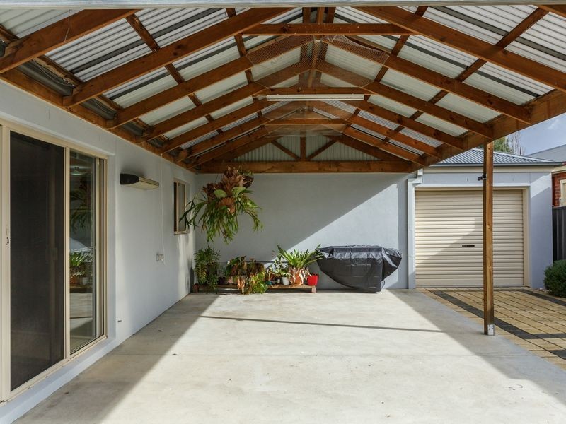 24 Krista Court, Sale VIC 3850