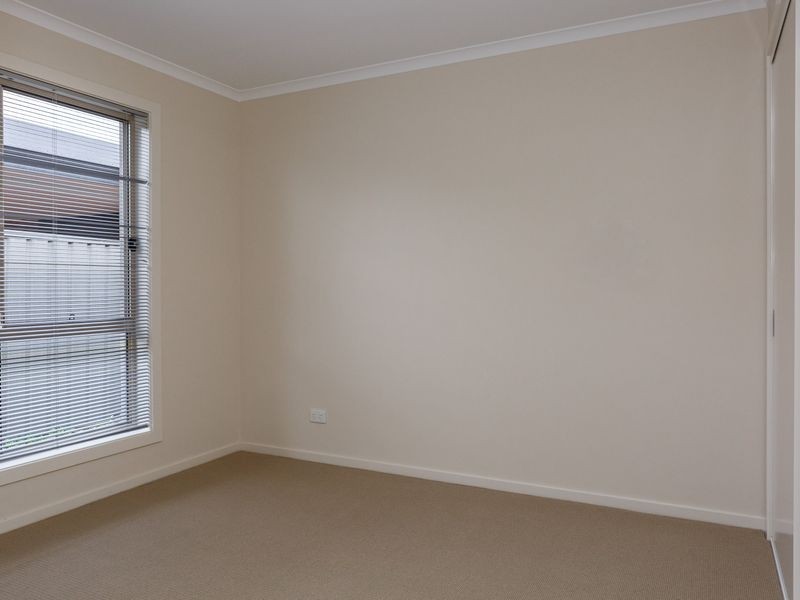 24 Krista Court, Sale VIC 3850