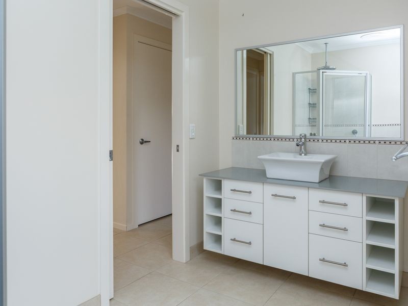 24 Krista Court, Sale VIC 3850