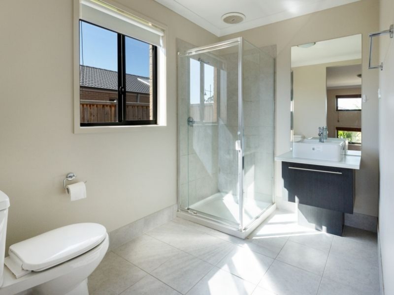 13 Ruthberg Drive, Sale VIC 3850