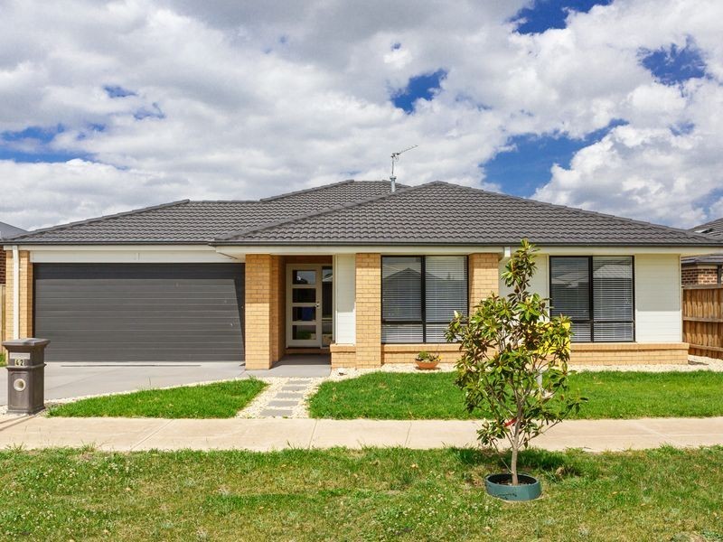 42 Woondella Boulevard, Sale VIC 3850