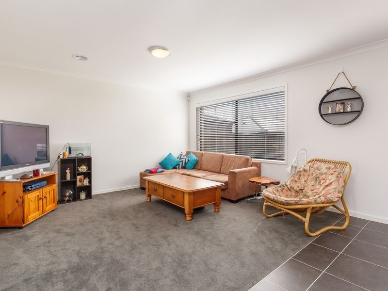 42 Woondella Boulevard, Sale VIC 3850