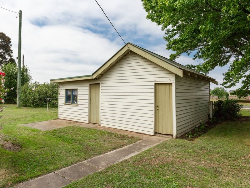 195 Boisdale Stratford Road, Maffra VIC 3860