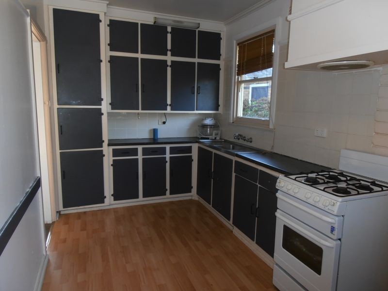 27 Howard Street, Sale VIC 3850