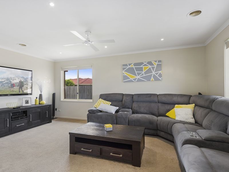 11 Kingfisher Place, Sale VIC 3850