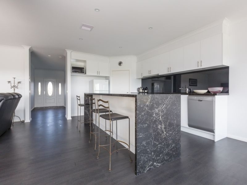 22 Cardice Drive, Stratford VIC 3862