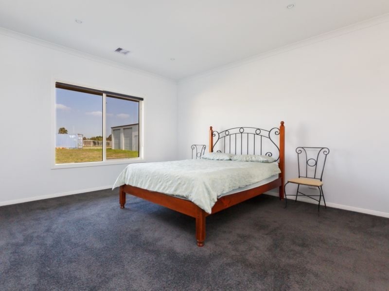 22 Cardice Drive, Stratford VIC 3862