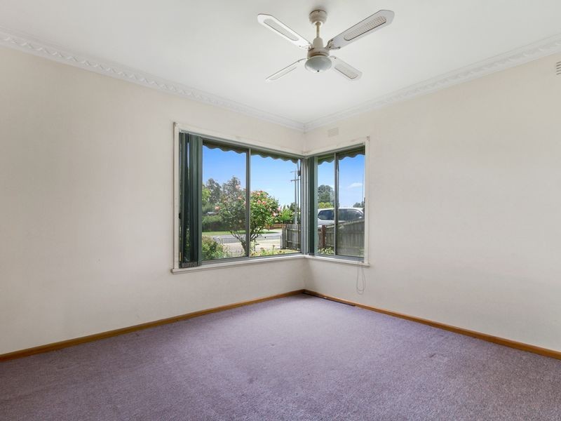 64 McFarlane Street, Stratford VIC 3862