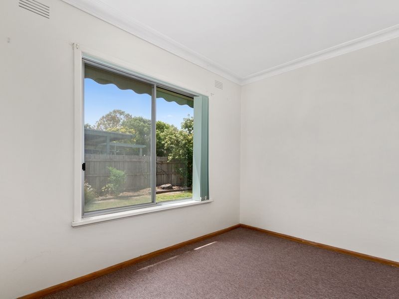 64 McFarlane Street, Stratford VIC 3862