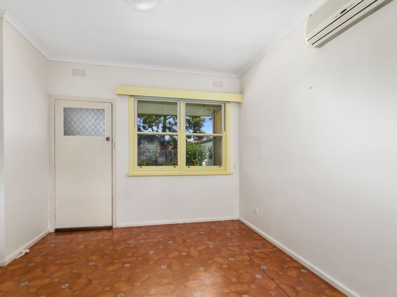 64 McFarlane Street, Stratford VIC 3862