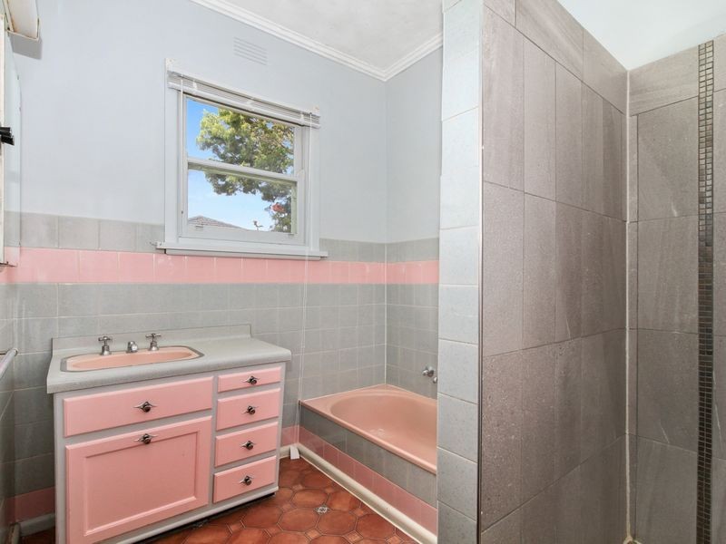 64 McFarlane Street, Stratford VIC 3862