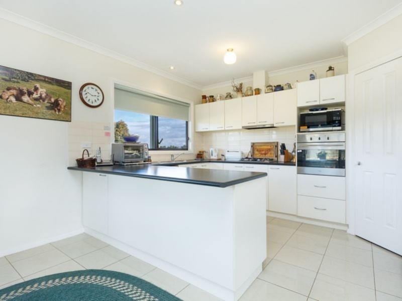 15 Josharc Court, Stratford VIC 3862
