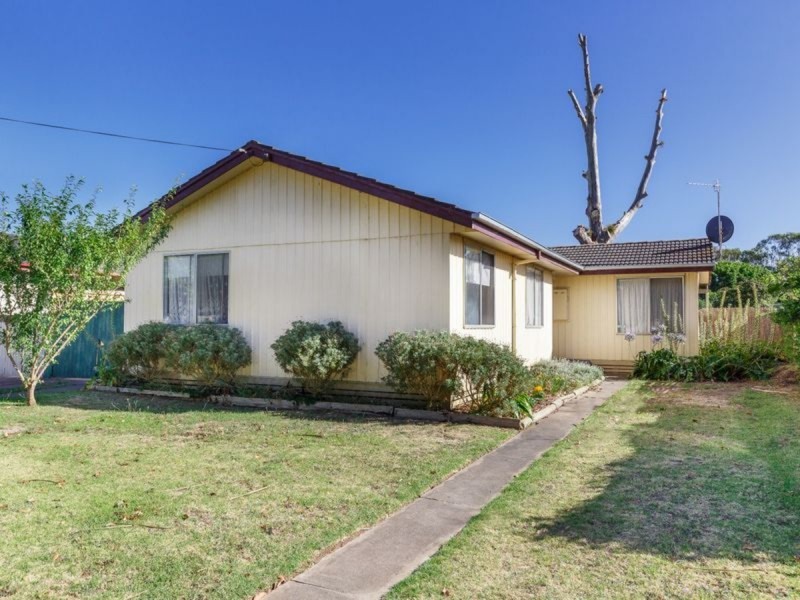 57 Jackson Avenue, Sale VIC 3850