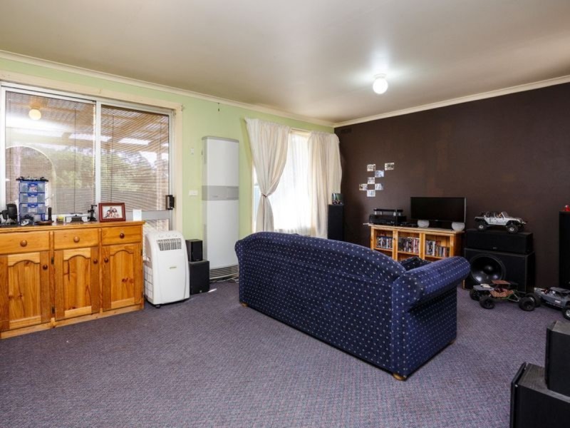 57 Jackson Avenue, Sale VIC 3850