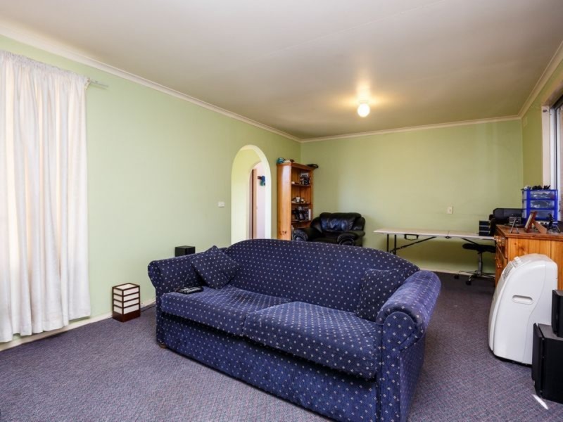 57 Jackson Avenue, Sale VIC 3850