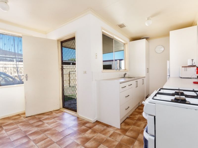 57 Jackson Avenue, Sale VIC 3850