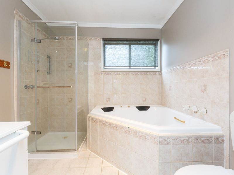 18 McFarlane Street, Stratford VIC 3862