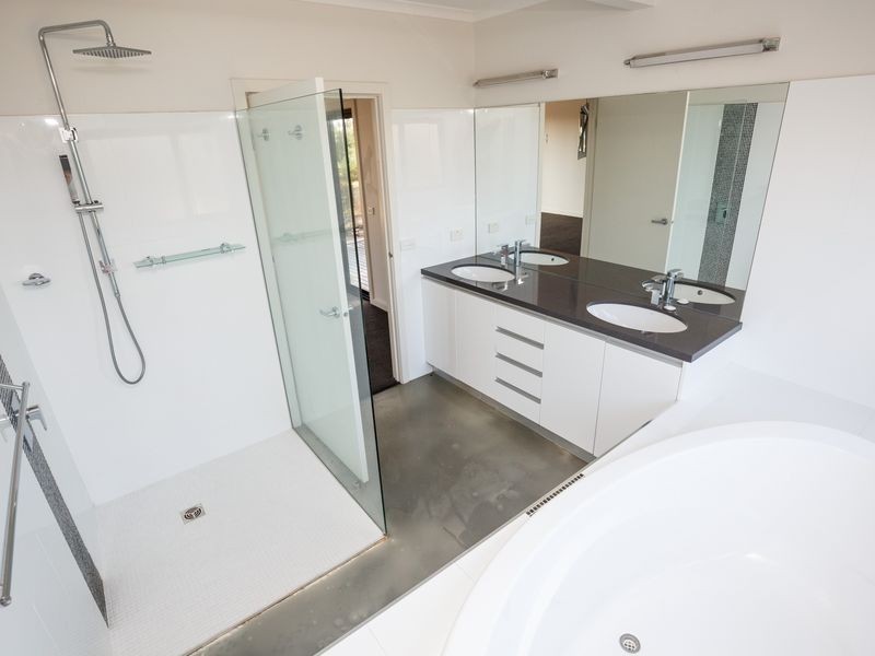 23 Reid Drive, Wurruk VIC 3850