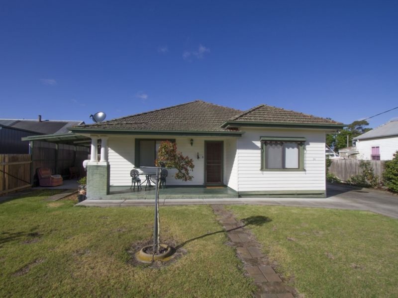 24 Fitzroy Street, Sale VIC 3850