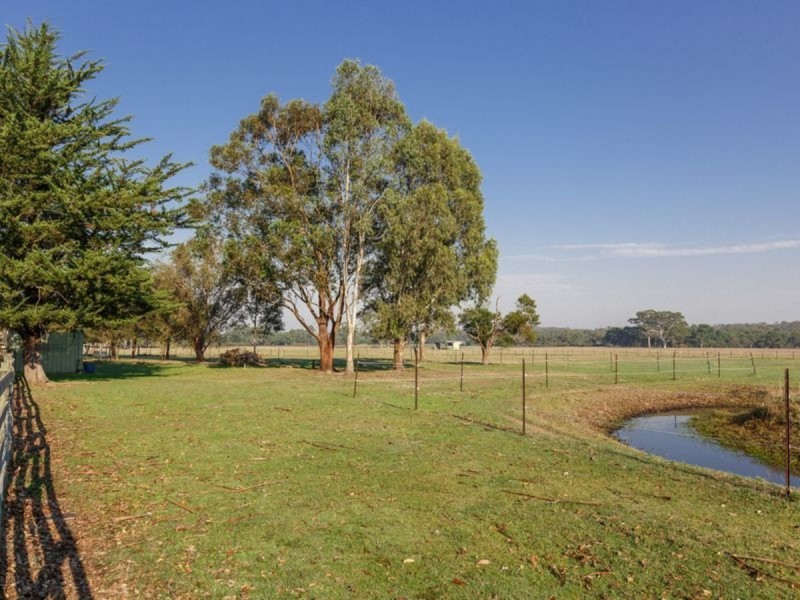 195 Stockdale Road, Stratford VIC 3862
