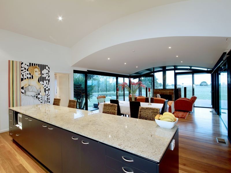 202 Gibsons Road, Sale VIC 3850