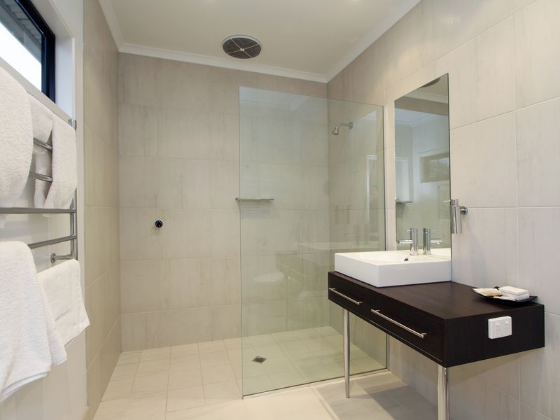 202 Gibsons Road, Sale VIC 3850