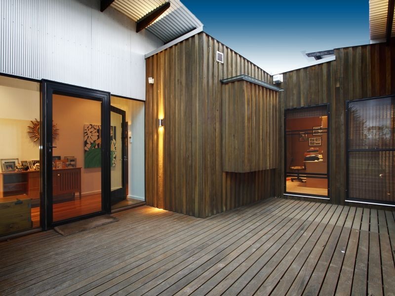 202 Gibsons Road, Sale VIC 3850