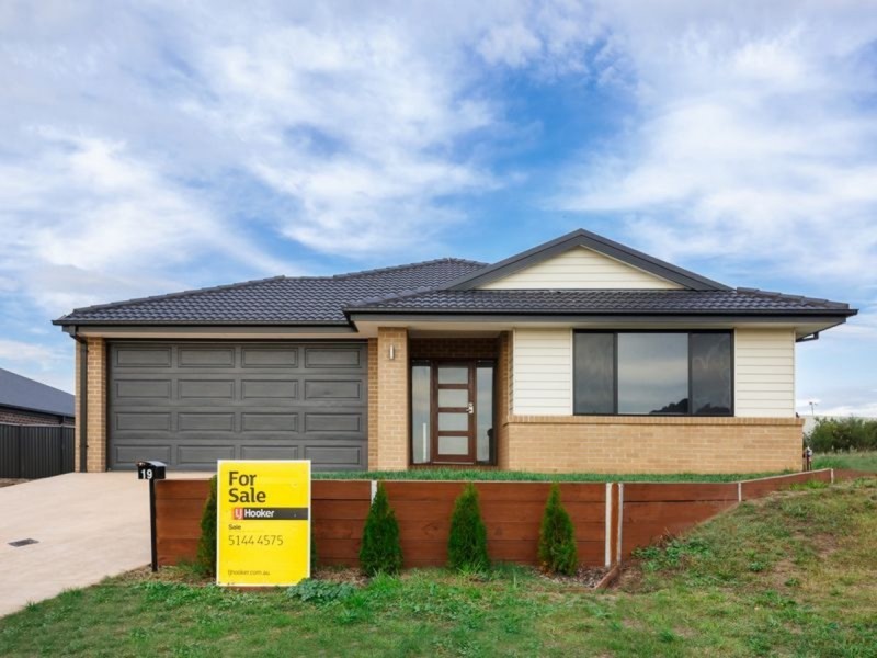 19 Relph Avenue, Sale VIC 3850