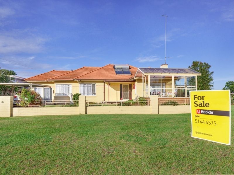 2 Jones Street, Stratford VIC 3862